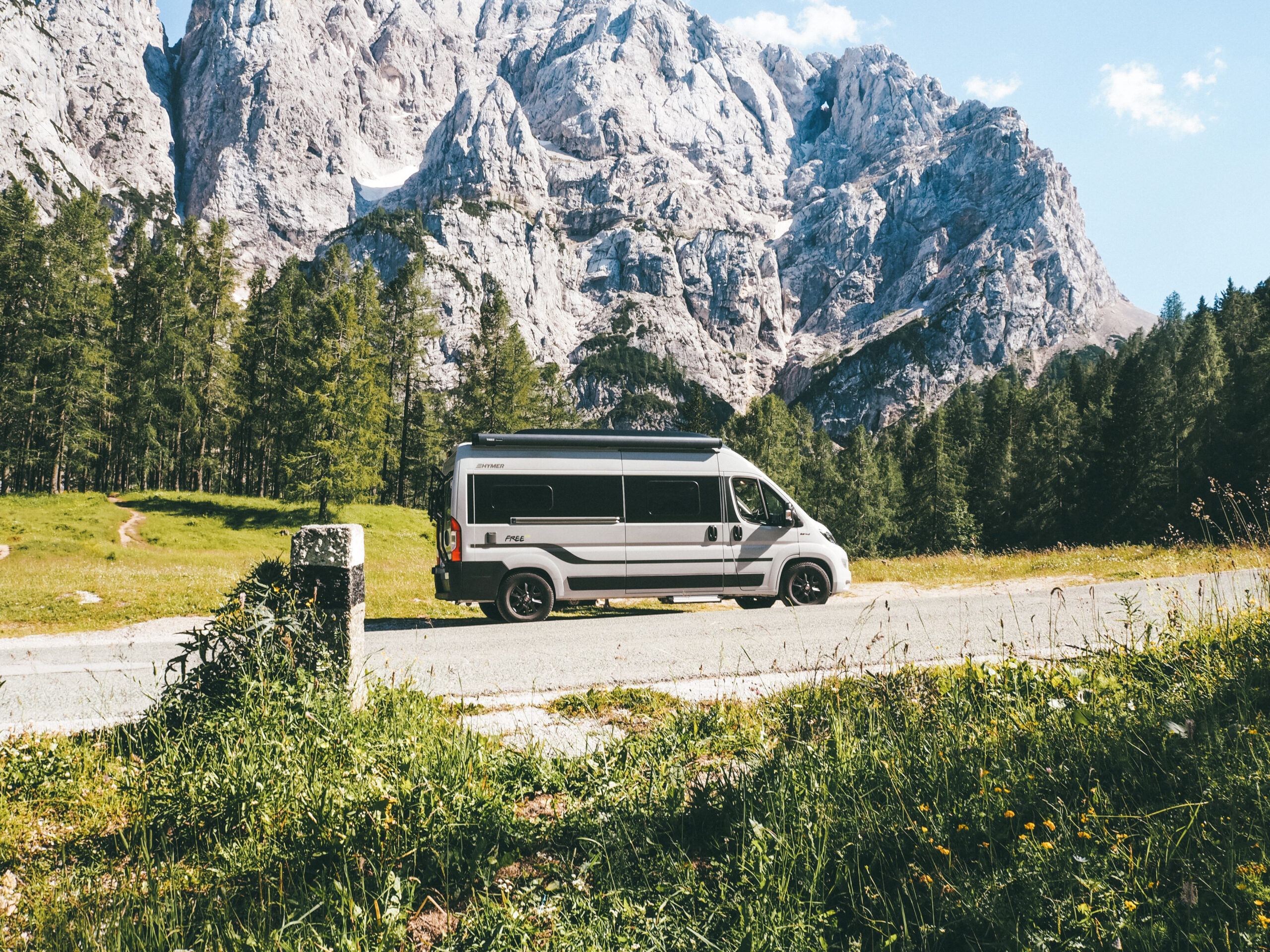 Carretera de montaña en autocaravana